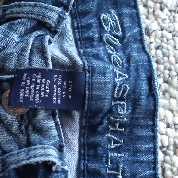 Jeans - Picture 2 of 4